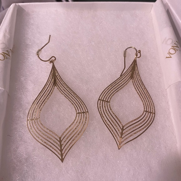 Gold earrings - Picture 2 of 2
